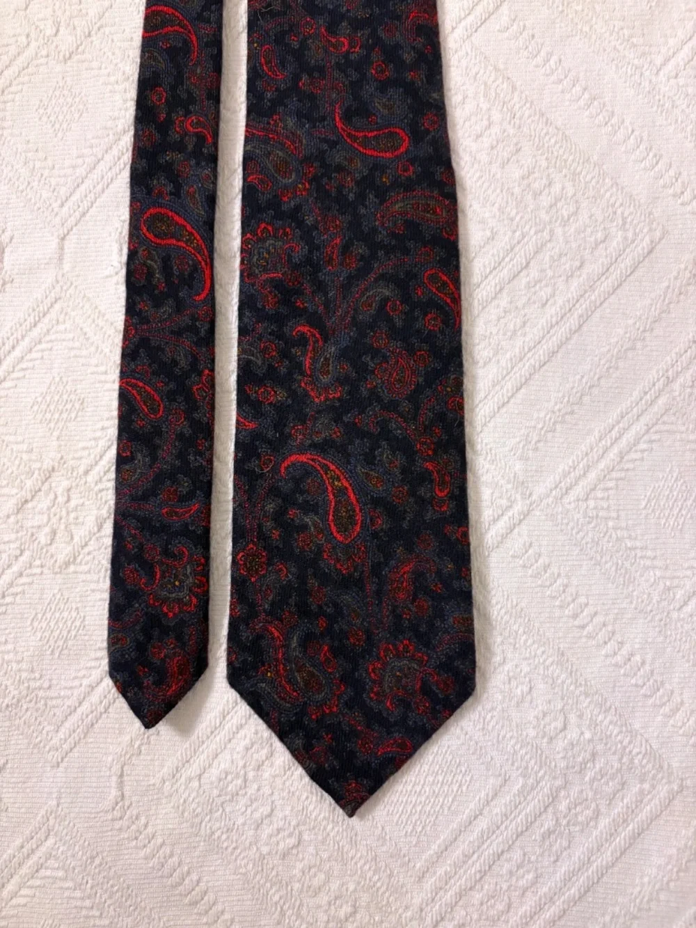 Robert Talbott Shelton Ltd Luxury Cashmere Silk Paisley Tie